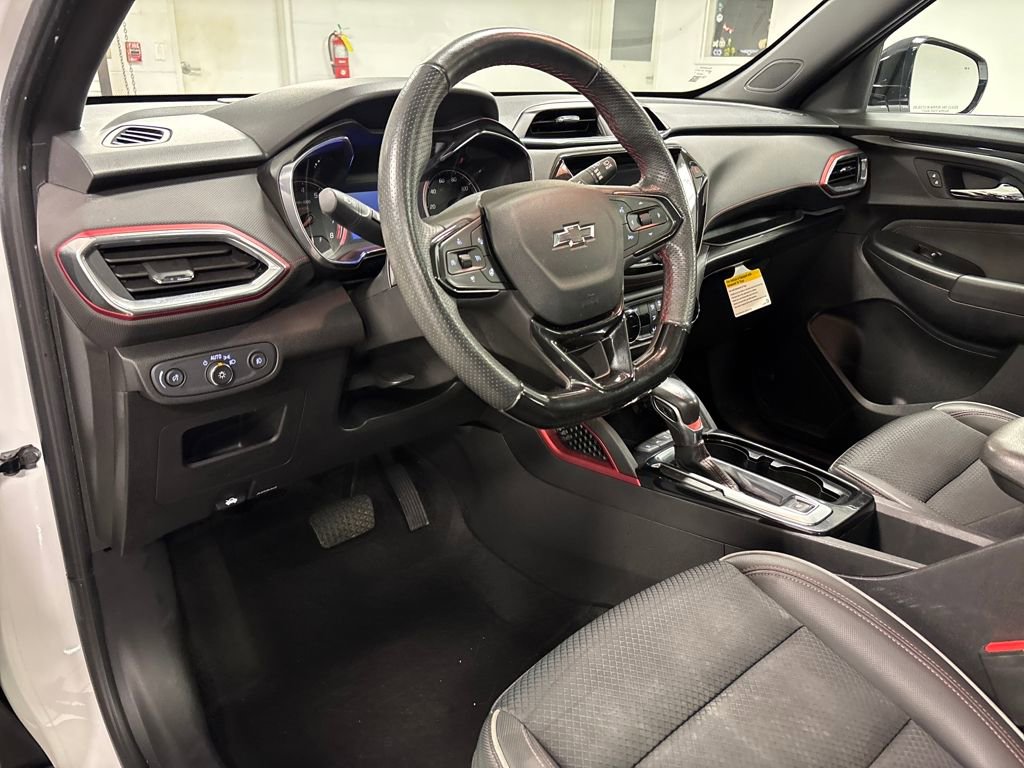 Certified 2022 Chevrolet TrailBlazer RS w/ Sun and Liftgate Package image 26