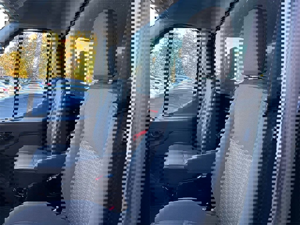 Used 2022 Ford Transit 250 image 12