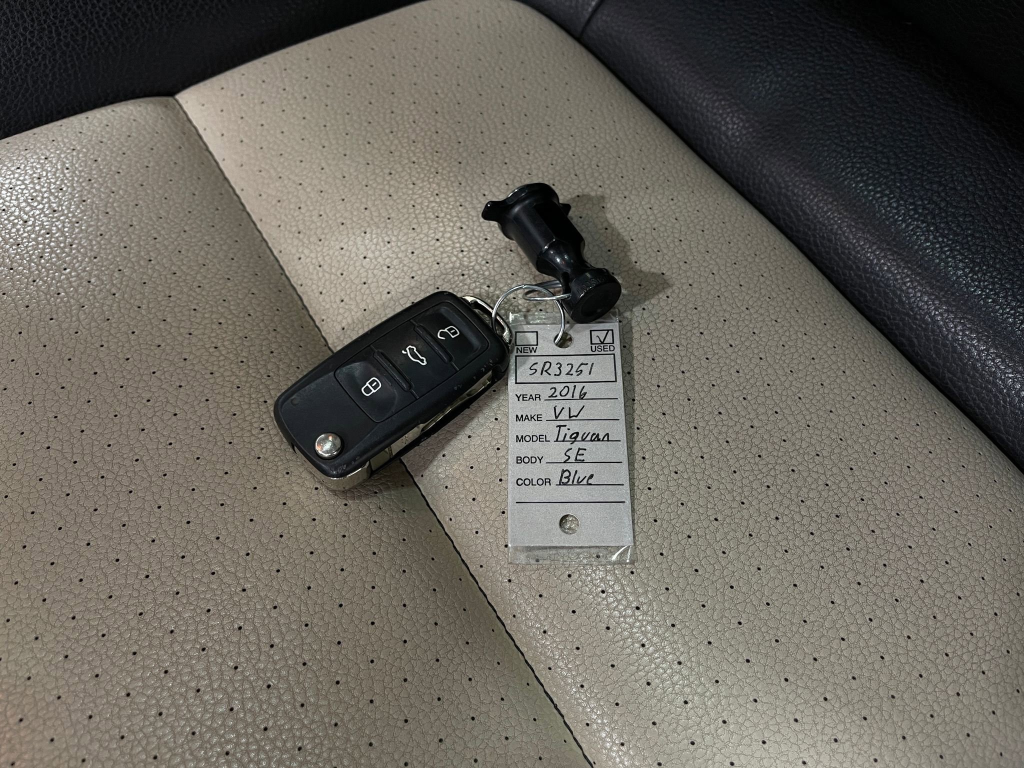 Used 2016 Volkswagen Tiguan SE image 35