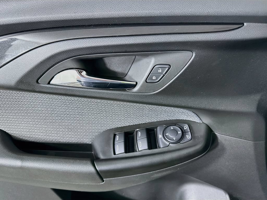 Used 2022 Chevrolet TrailBlazer LT FWD image 21