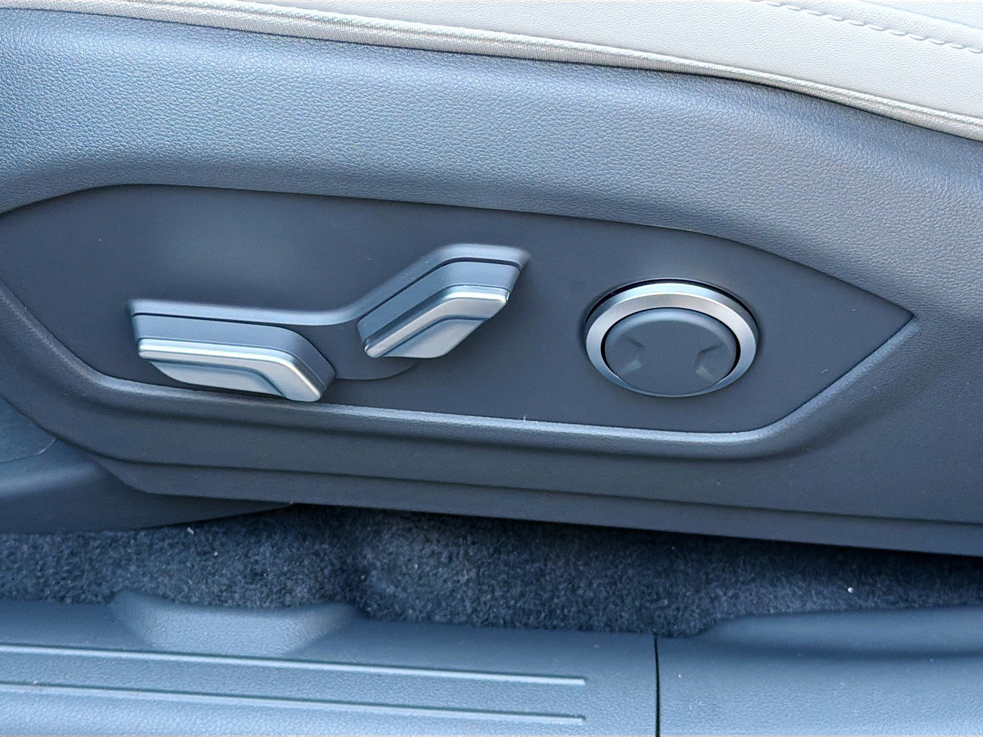 New 2026 Hyundai Santa Fe SEL FWD image 26