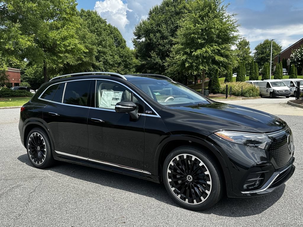 New 2027 Mercedes-Benz EQS 550 4MATIC SUV image 2