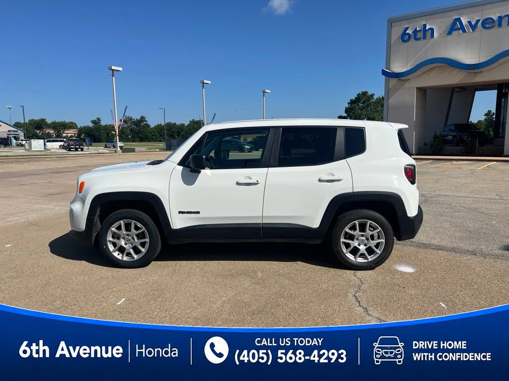 Used 2023 Jeep Renegade Latitude AWD/4WD image 8