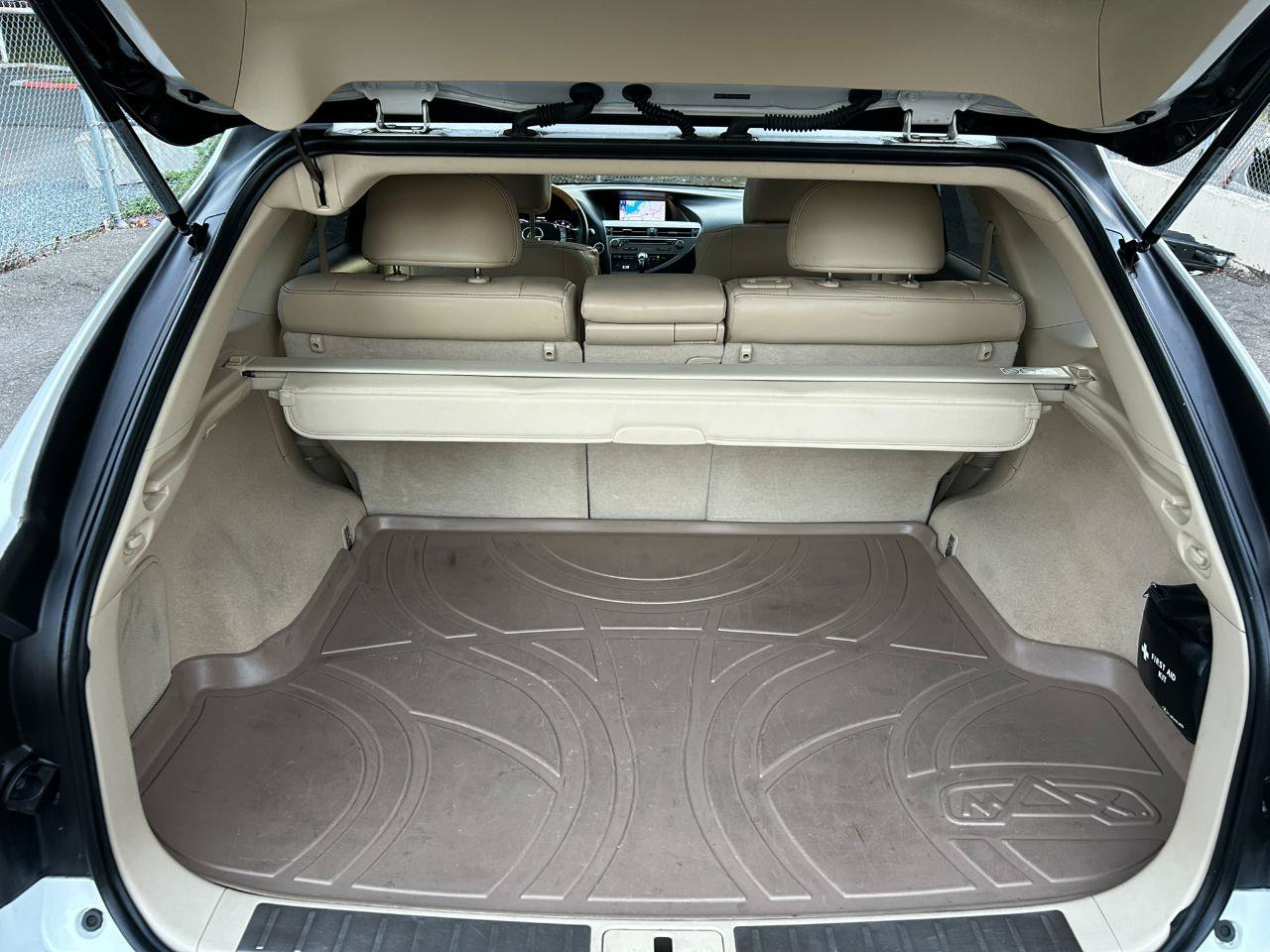 Used 2014 Lexus RX 450h AWD image 18