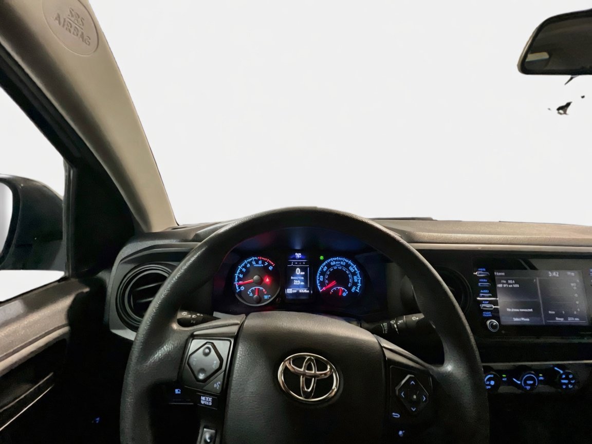 Used 2022 Toyota Tacoma SR RWD image 7