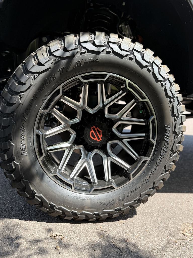 New 2025 Ford F250 Lariat w/ Lariat Ultimate Package image 34