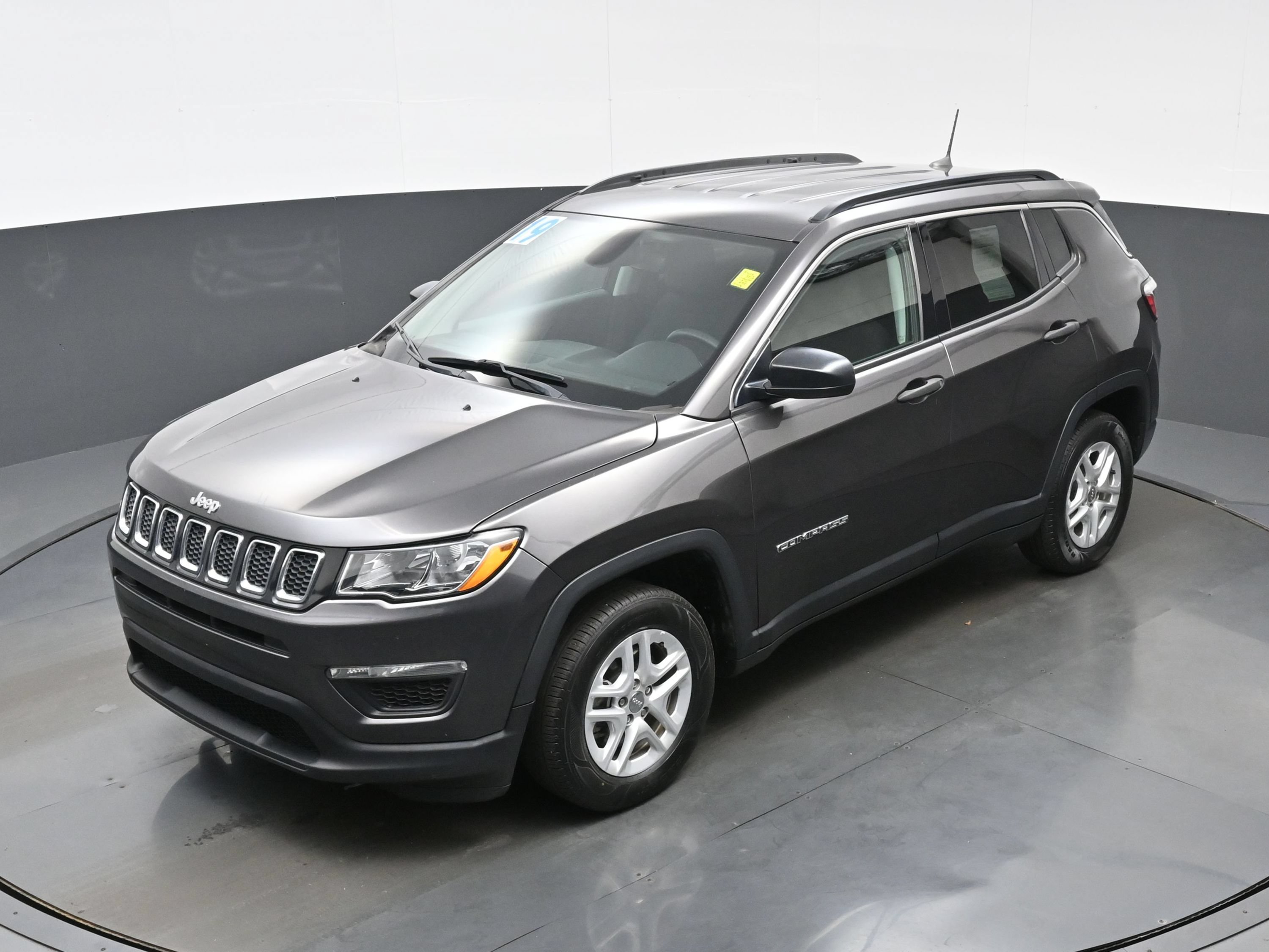 Used 2019 Jeep Compass Sport FWD image 31