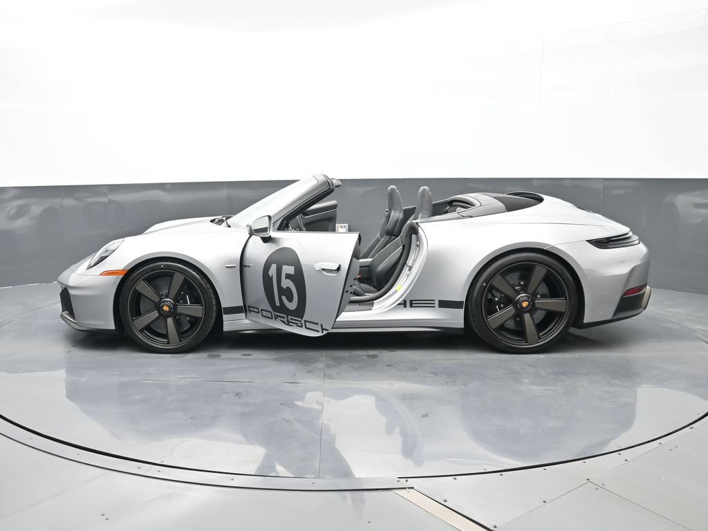 Certified 2026 Porsche 911 Carrera GTS RWD image 29