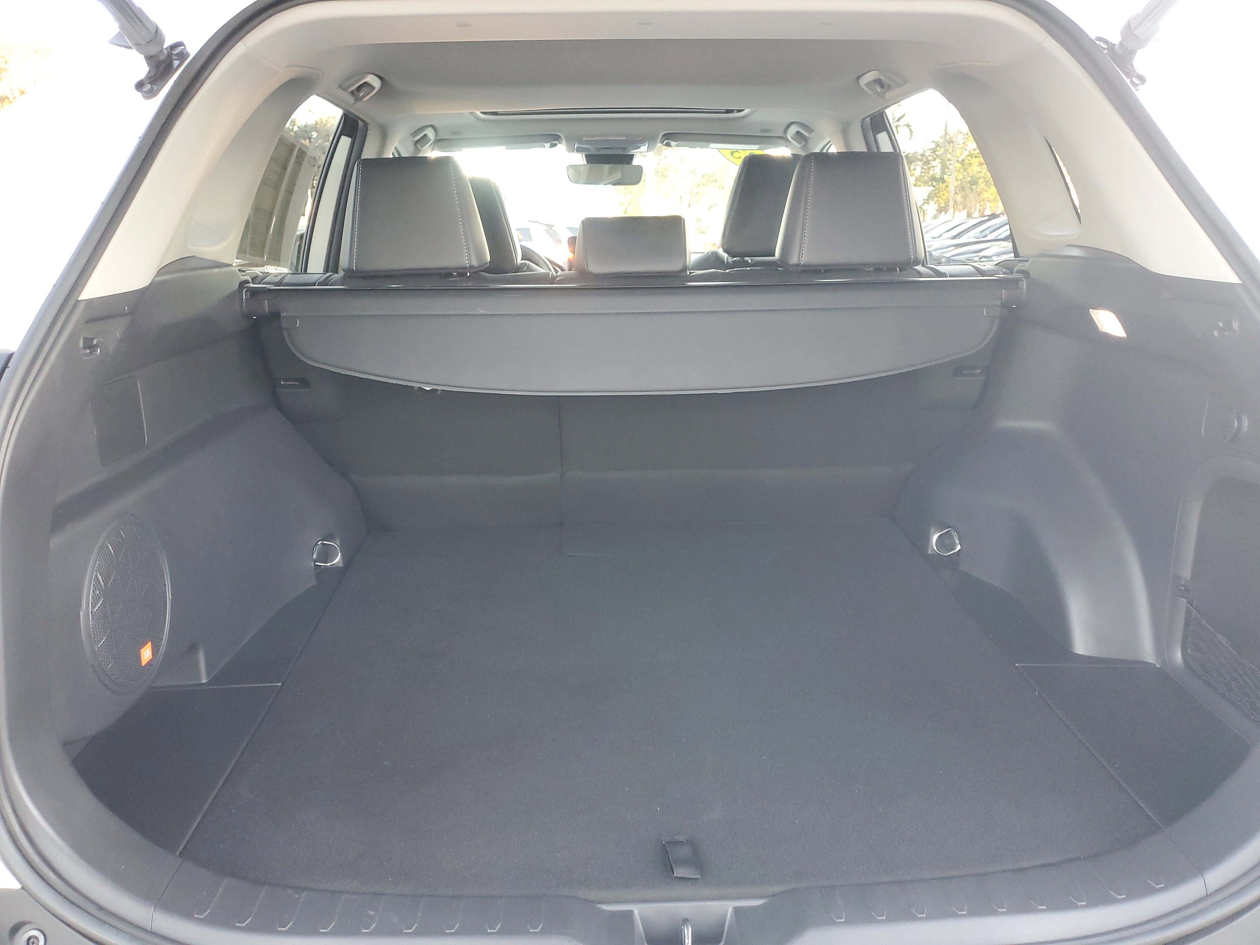 Used 2023 Toyota RAV4 Limited image 9