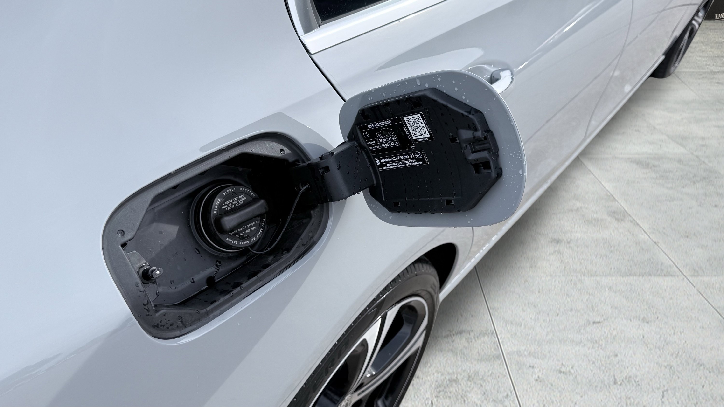 Used 2025 Mercedes-Benz C 300 Sedan image 11