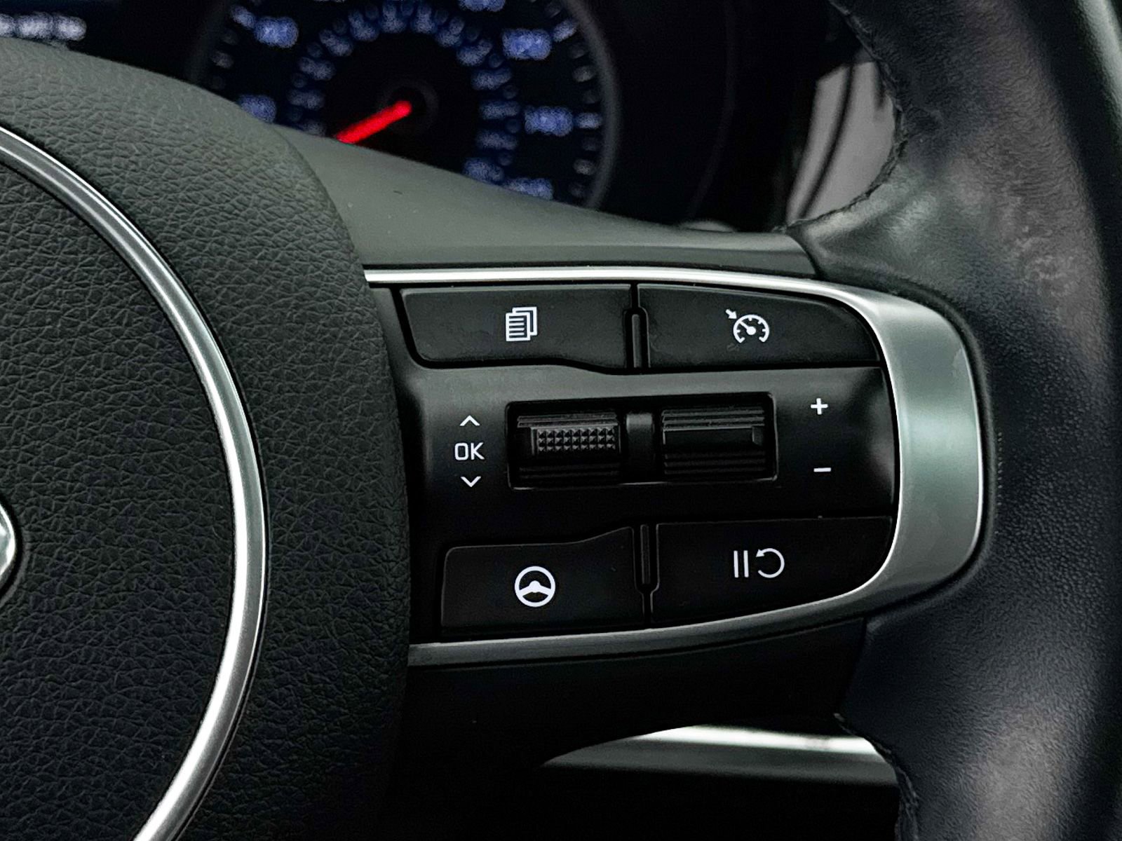 Used 2021 Kia K5 EX image 32