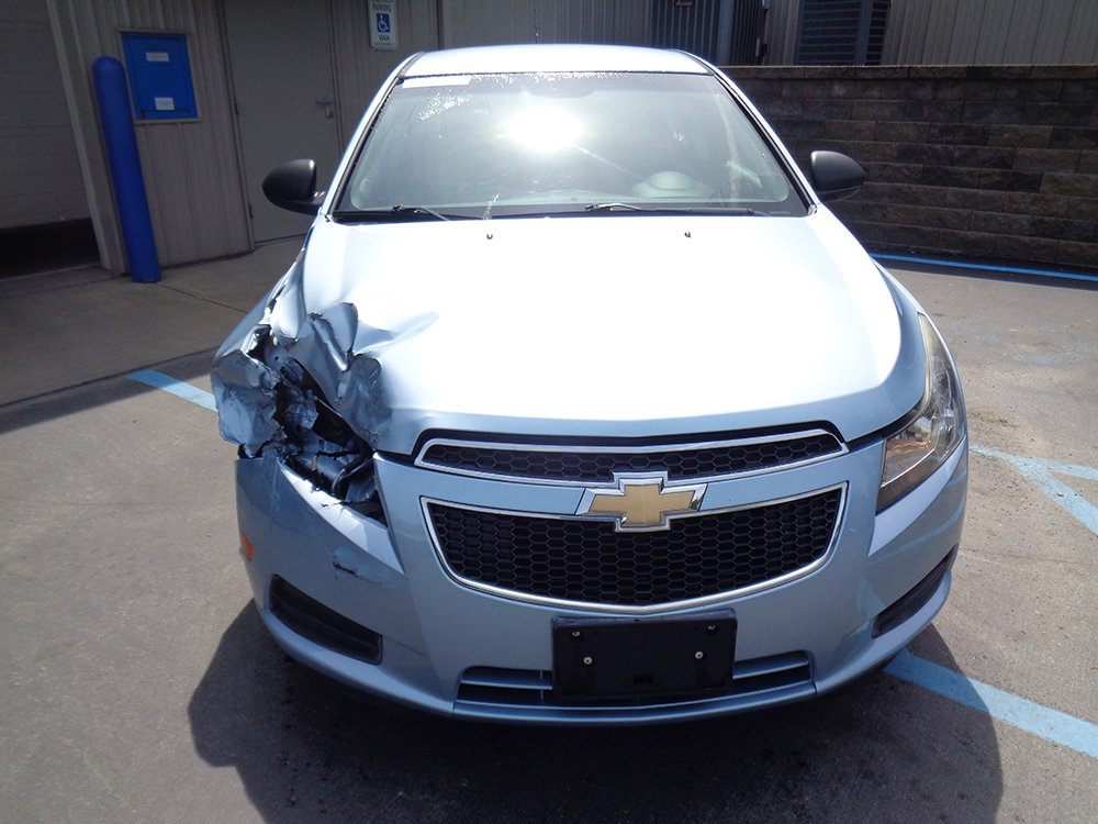 Used 2011 Chevrolet Cruze LS w/ Connectivity Package image 2