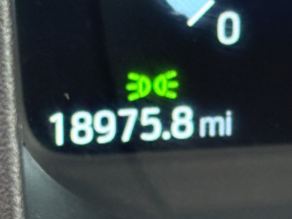 Used 2025 Ford Explorer Active image 14