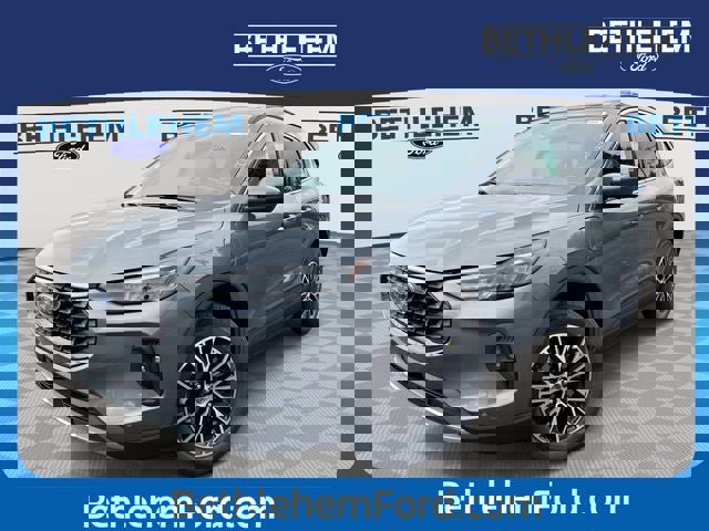 New 2026 Ford Escape SE w/ PHEV Premium Package