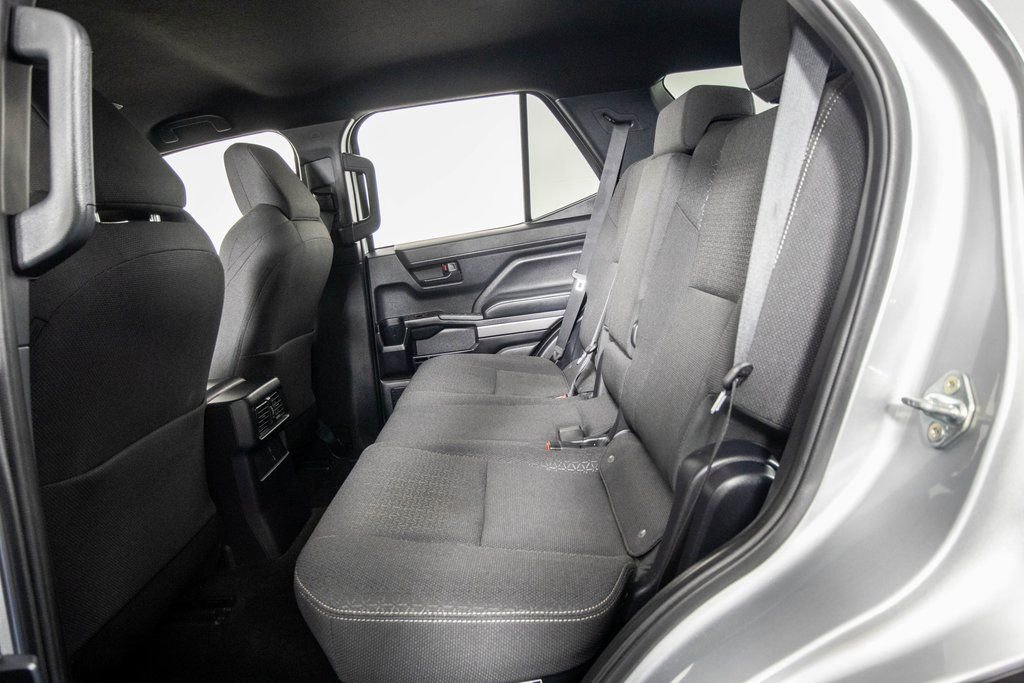 Used 2025 Toyota 4Runner SR5 image 11