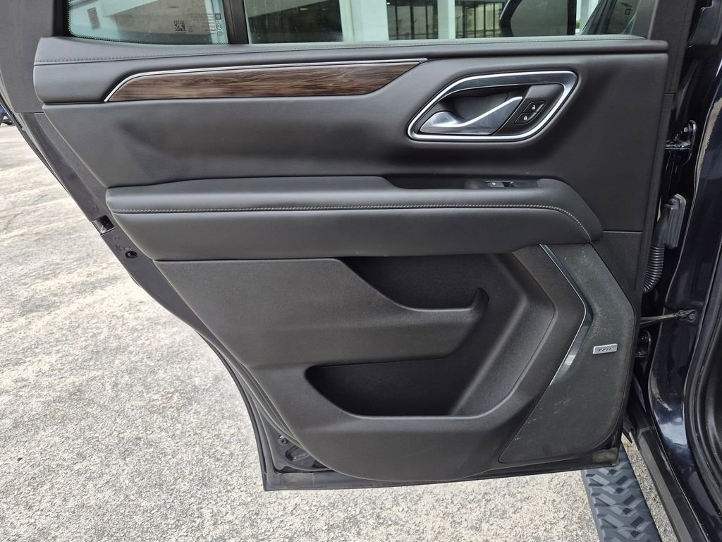 Used 2021 Chevrolet Tahoe Z71 w/ Rear Media and Nav Package AWD/4WD image 29