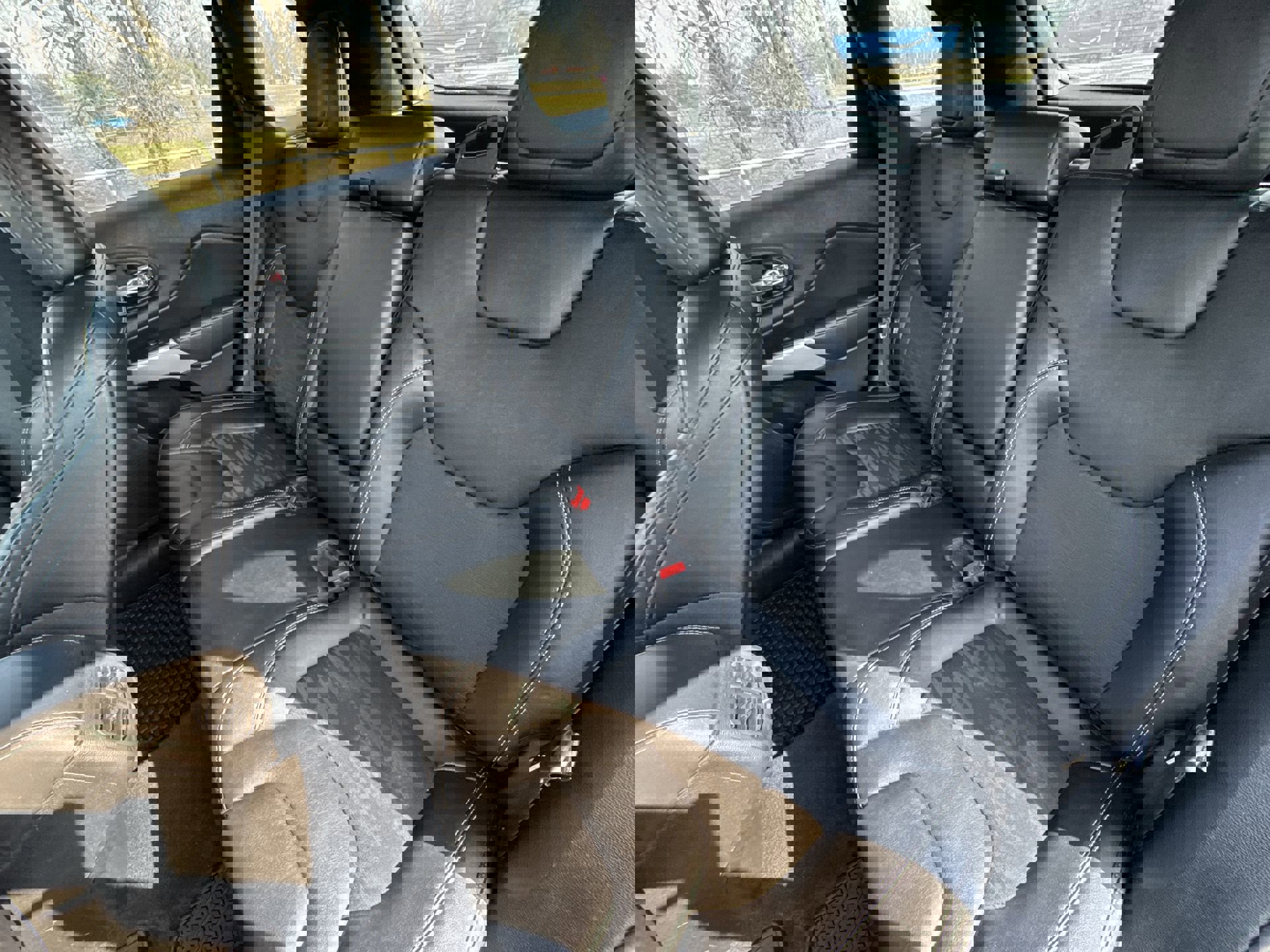 Used 2022 Jeep Cherokee Latitude image 21