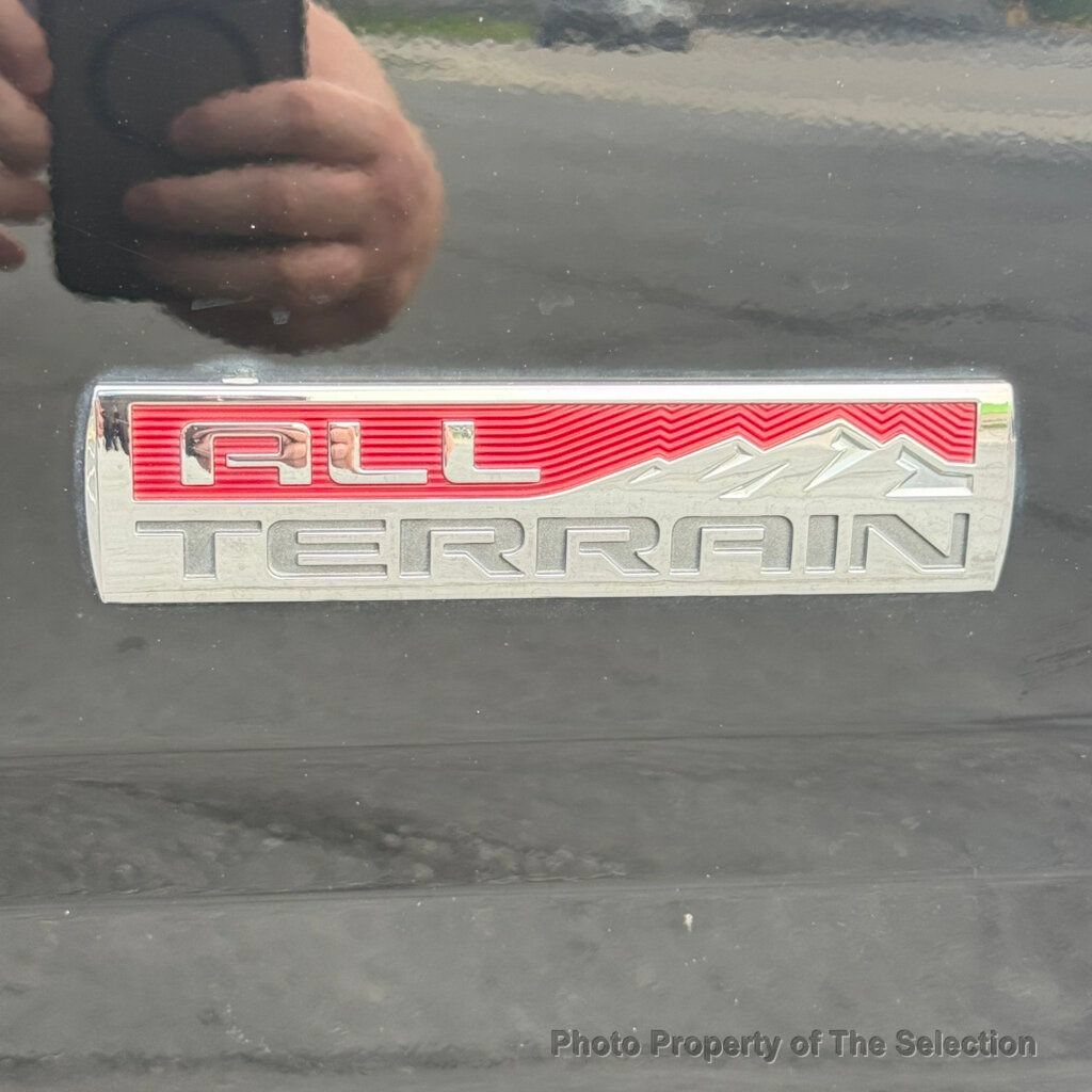 Used 2015 GMC Canyon SLE w/ All-Terrain Package AWD/4WD image 14