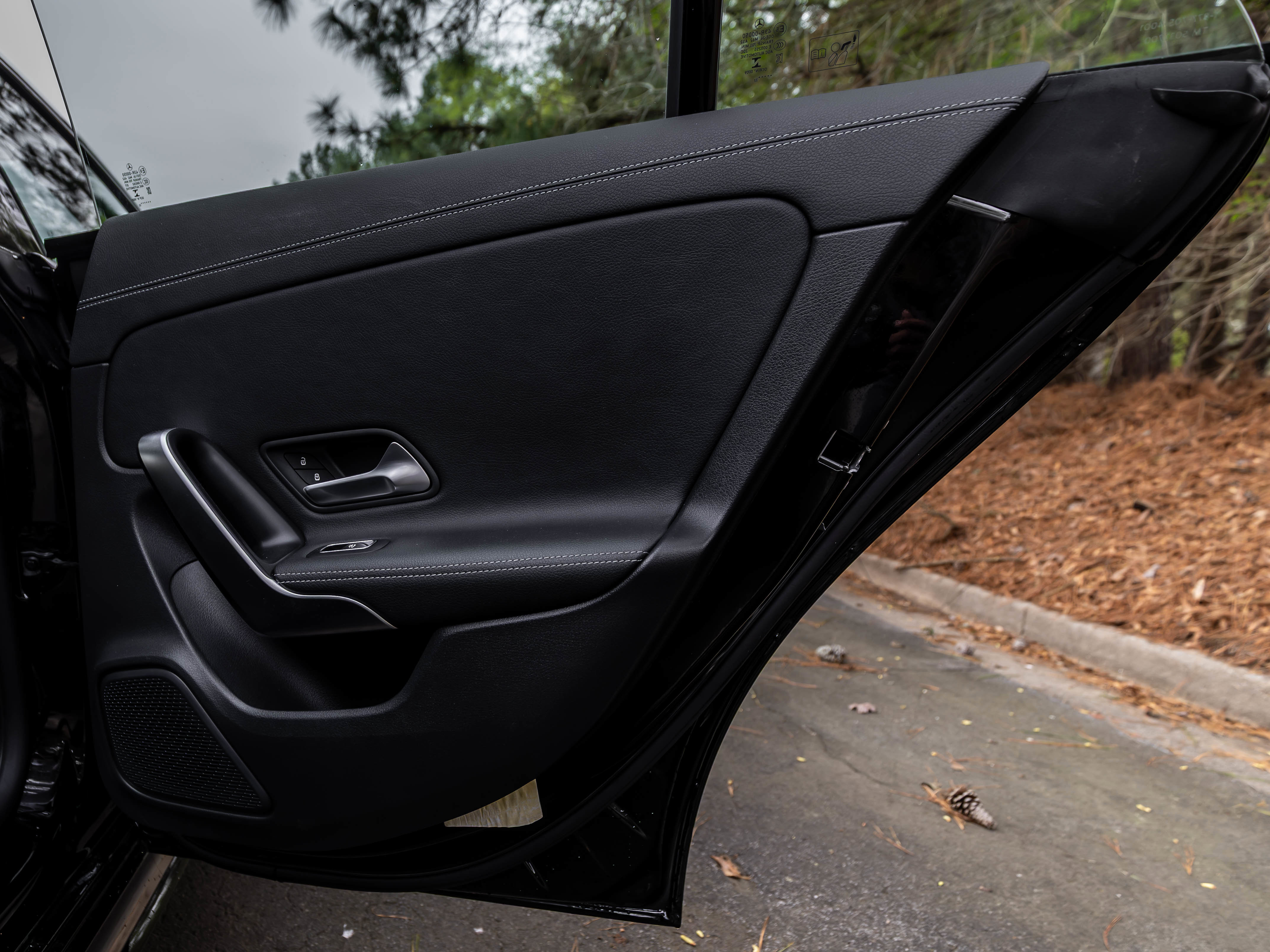 Used 2022 Mercedes-Benz CLA 250 image 34