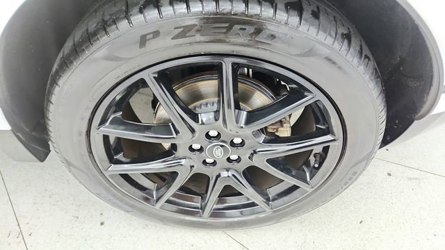 Used 2021 Land Rover Range Rover Velar R-Dynamic S image 67