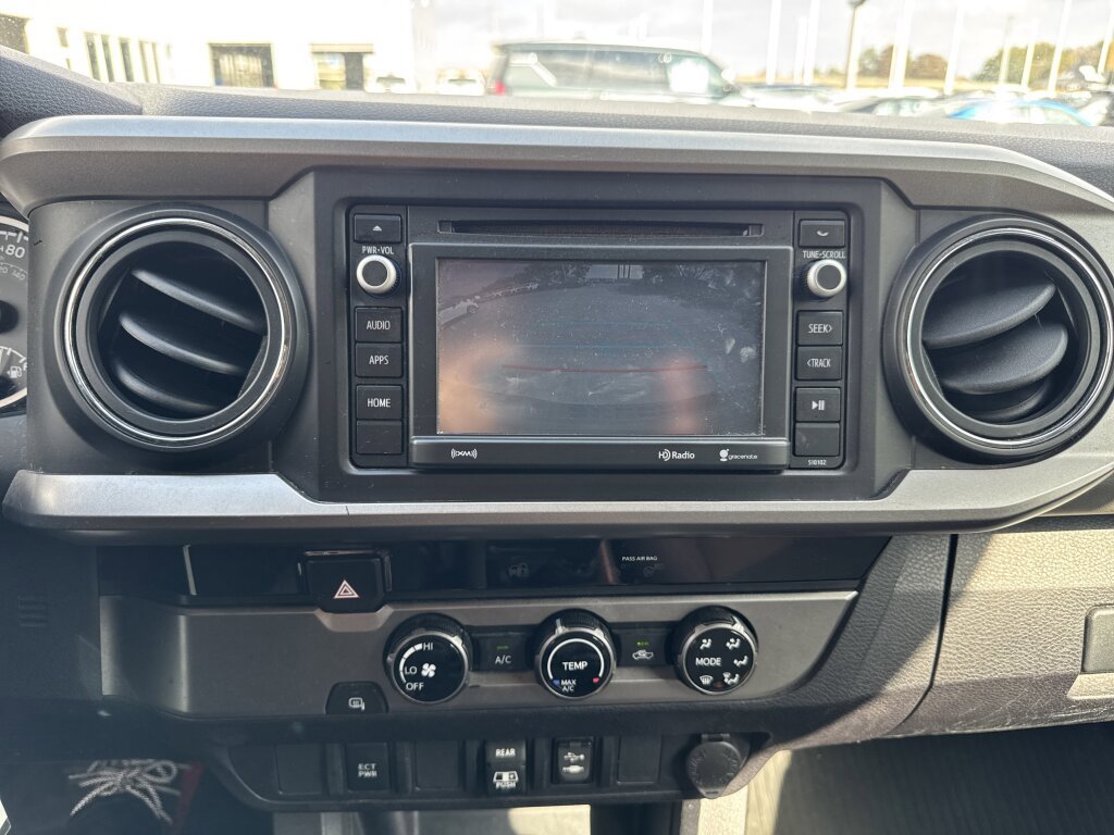 Used 2018 Toyota Tacoma SR5 image 32