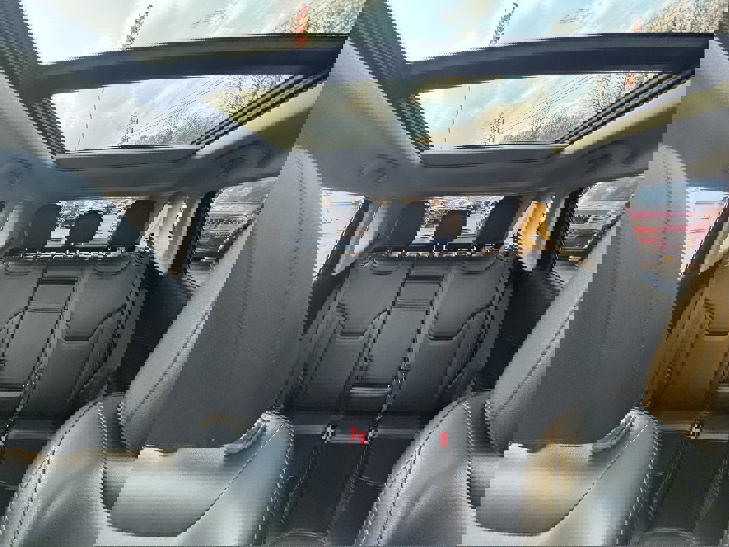 Used 2019 Jeep Compass Limited w/ Safety & Security Group image 14