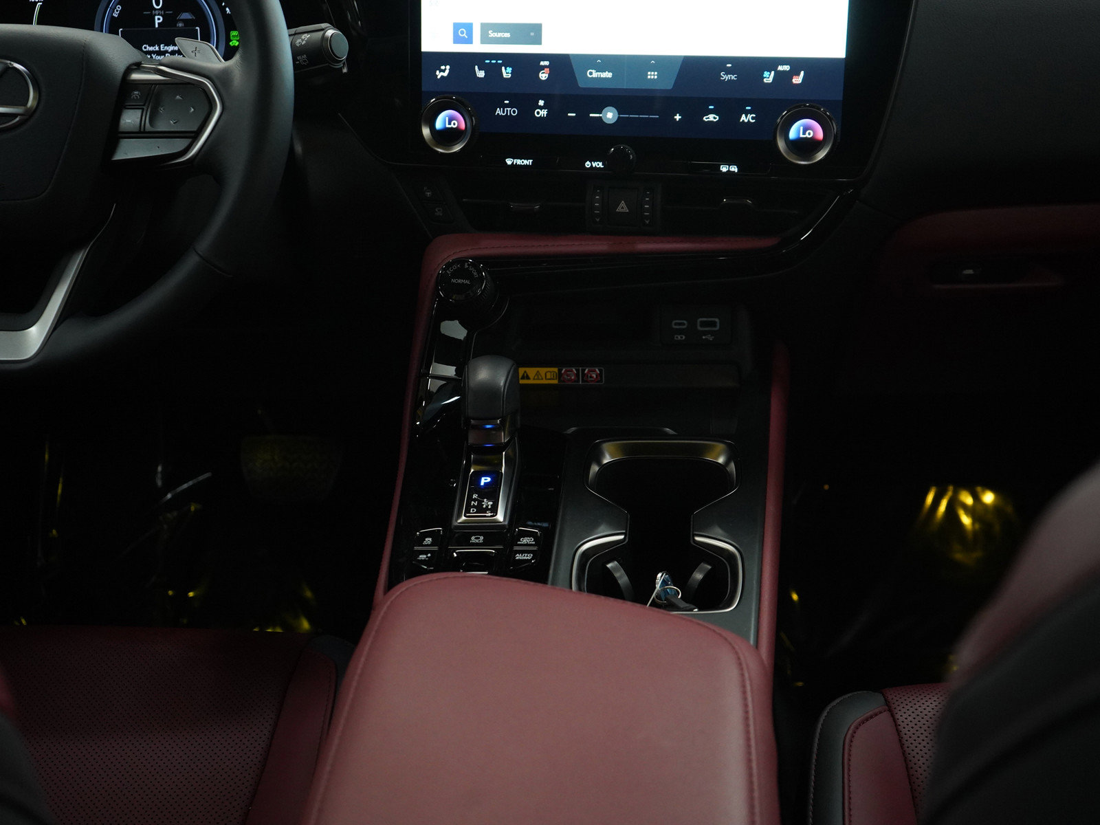 Used 2025 Lexus NX 450h+ AWD w/ Luxury Package image 15
