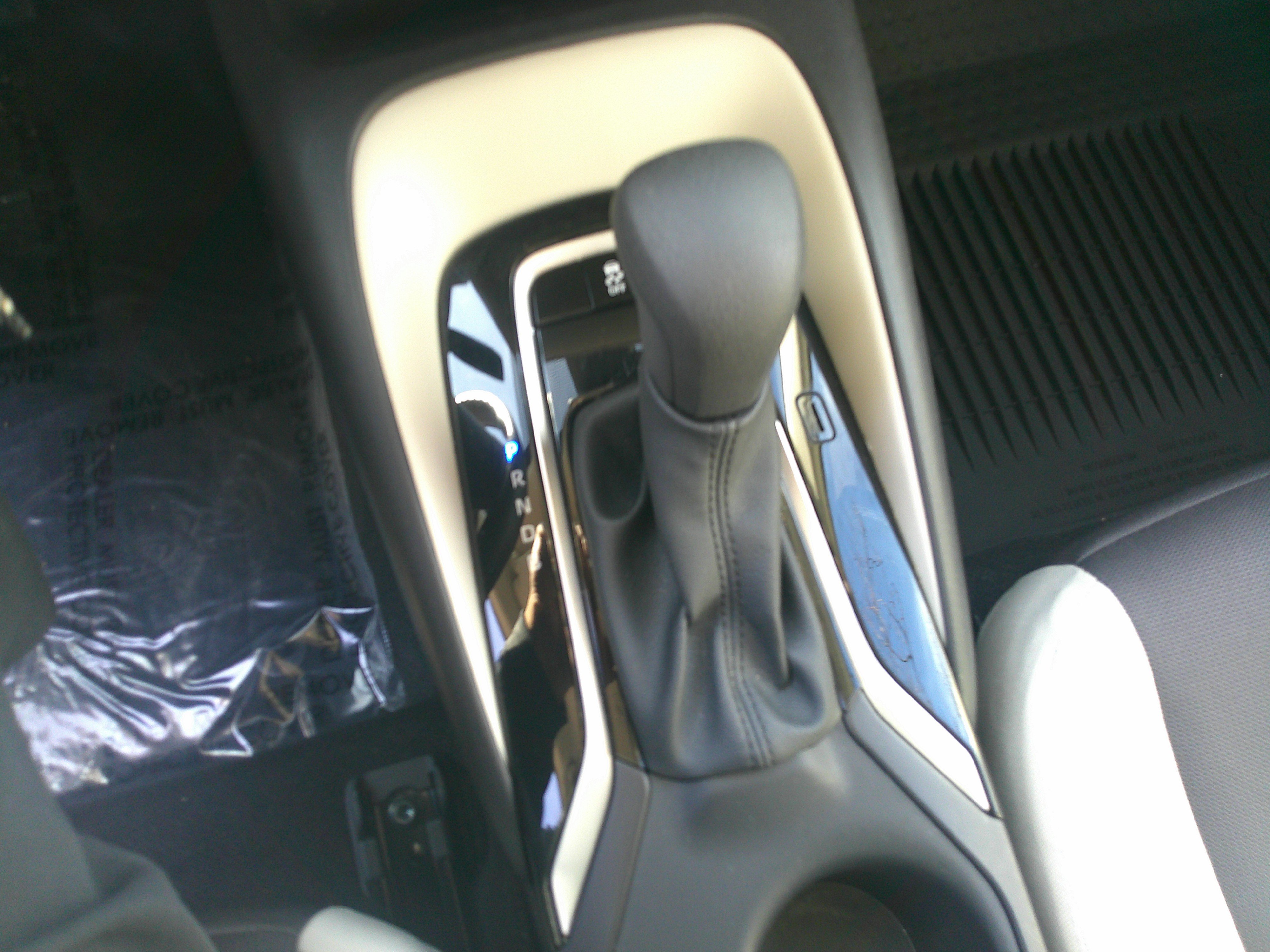 Used 2025 Toyota Corolla LE image 27