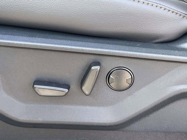 New 2026 Ford F350 Lariat w/ FX4 Off-Road Package image 17