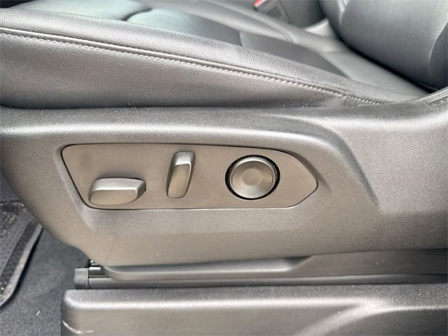 Used 2022 Chevrolet Tahoe LT w/ Luxury Package image 18