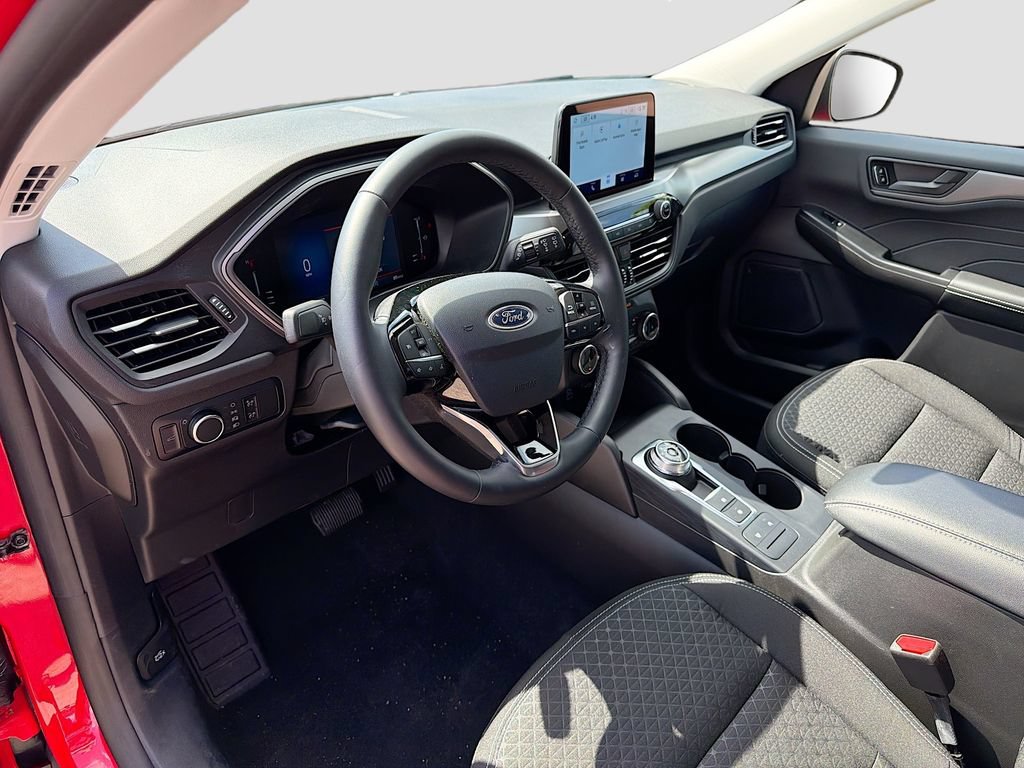 Used 2024 Ford Escape Active AWD/4WD image 9