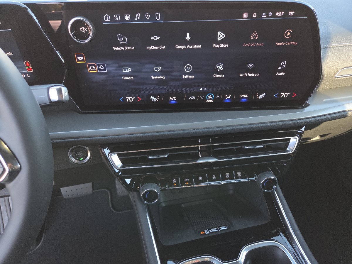 New 2027 Chevrolet Traverse LT AWD/4WD image 38