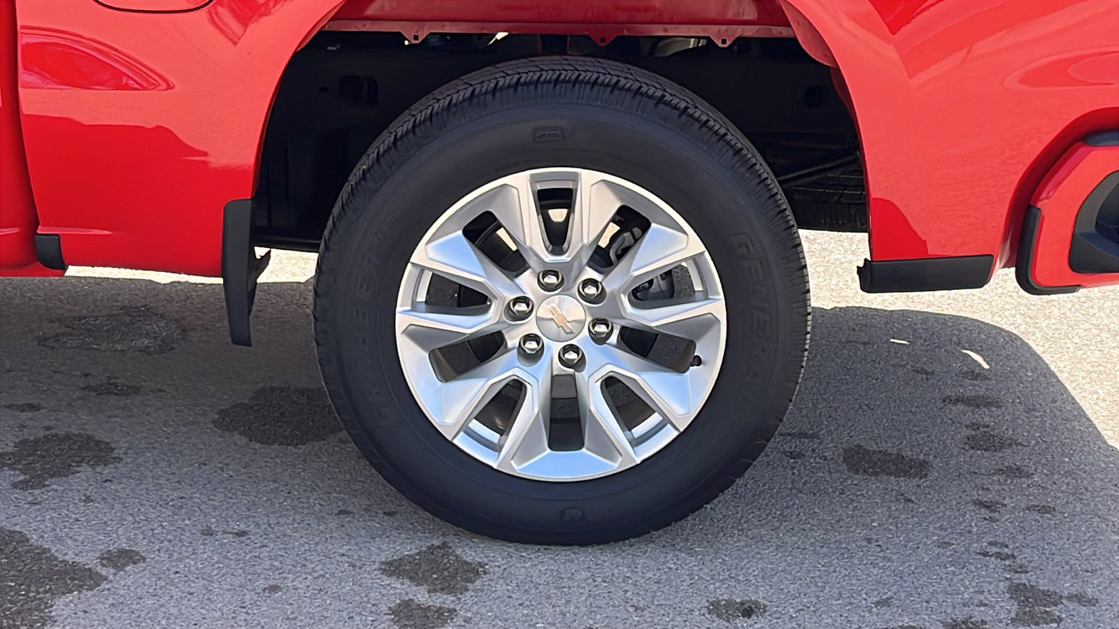 Used 2024 Chevrolet Silverado 1500 Custom w/ LPO, Dark Essentials Package image 5