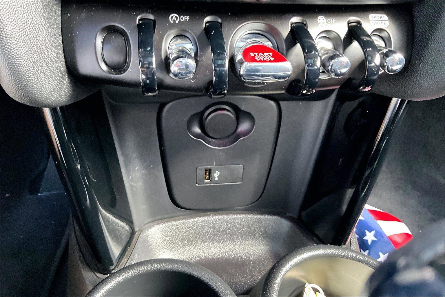 Used 2023 MINI Cooper S image 16