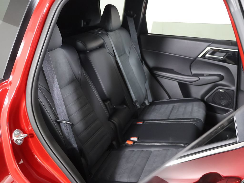New 2026 Mitsubishi Outlander SE FWD image 32