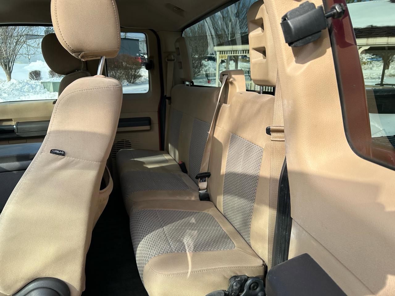 Used 2015 Ford F350 XLT w/ Camper Package image 13