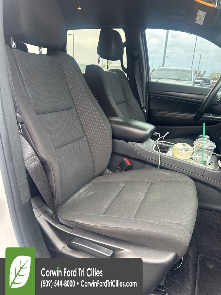 Used 2018 Jeep Grand Cherokee Laredo image 11