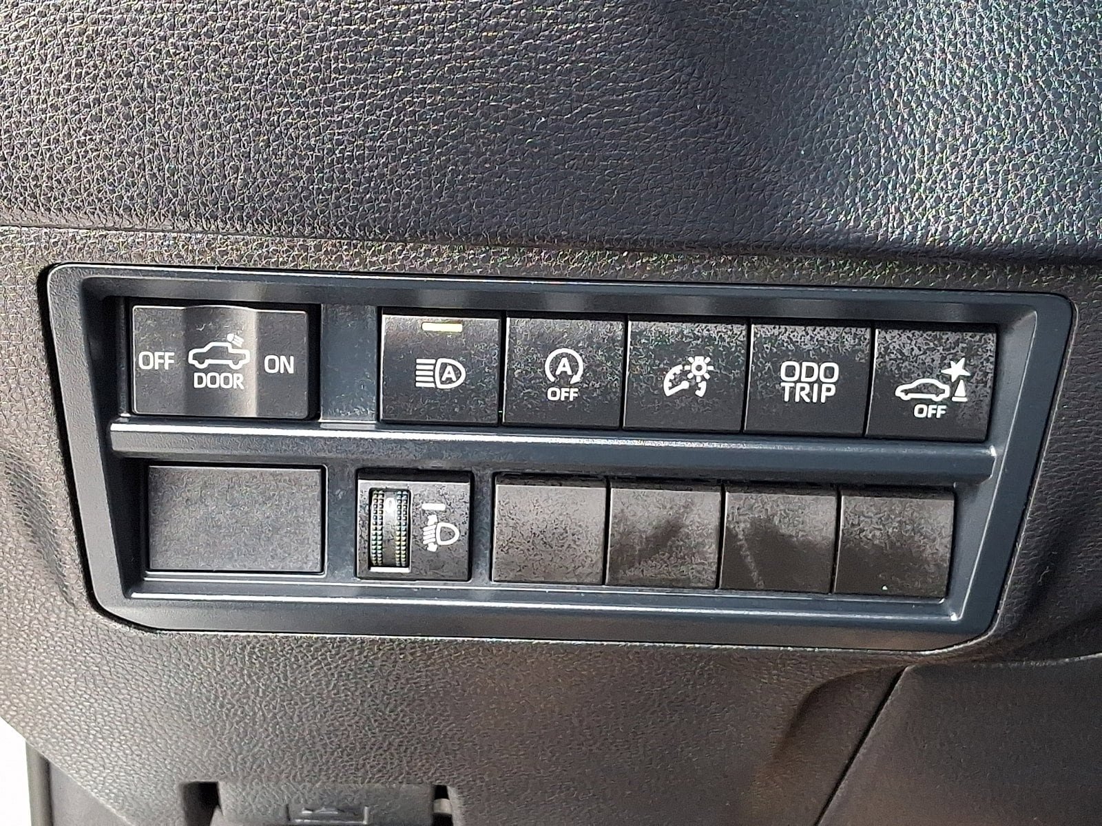 Certified 2025 Toyota Tundra SR5 AWD/4WD image 25