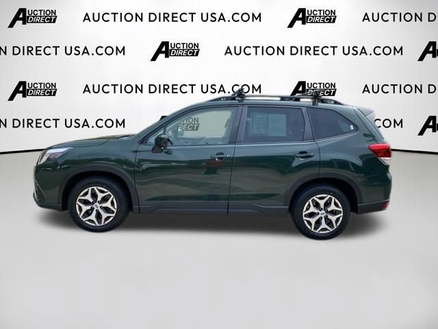 Used 2024 Subaru Forester Premium AWD/4WD image 5