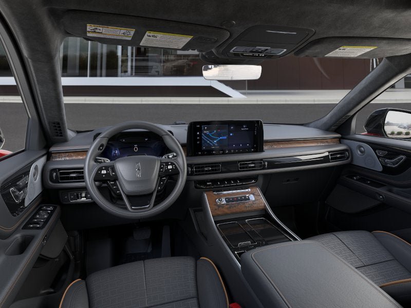 New 2026 Lincoln Aviator Black Label w/ Black Label Special Edition AWD/4WD image 9