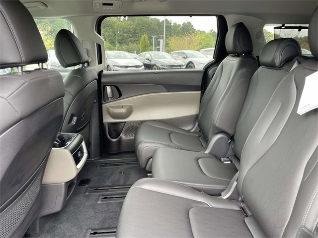 New 2026 Kia Carnival EX image 22