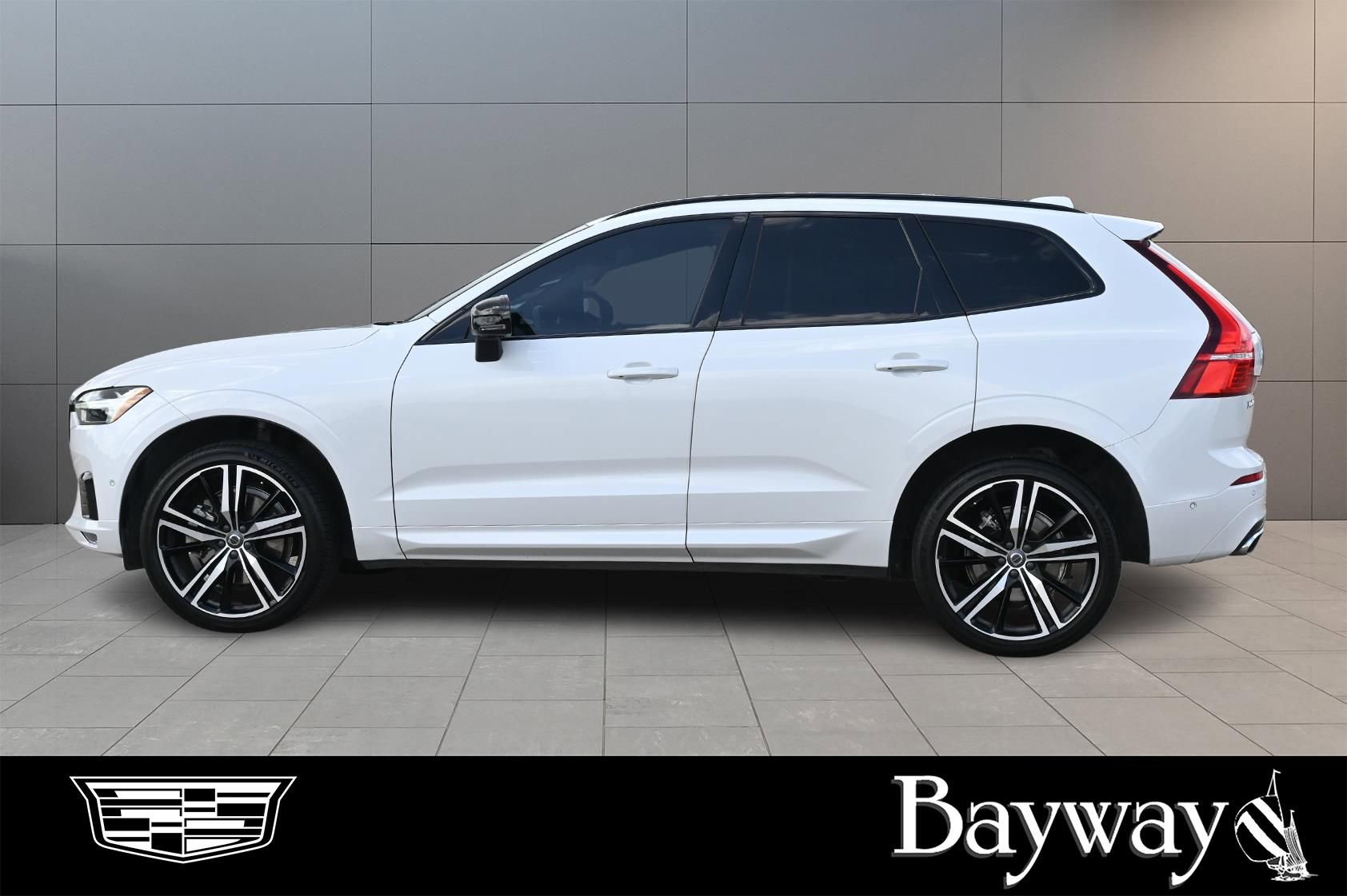 Used 2021 Volvo XC60 T5 R-Design w/ Advanced Package image 4