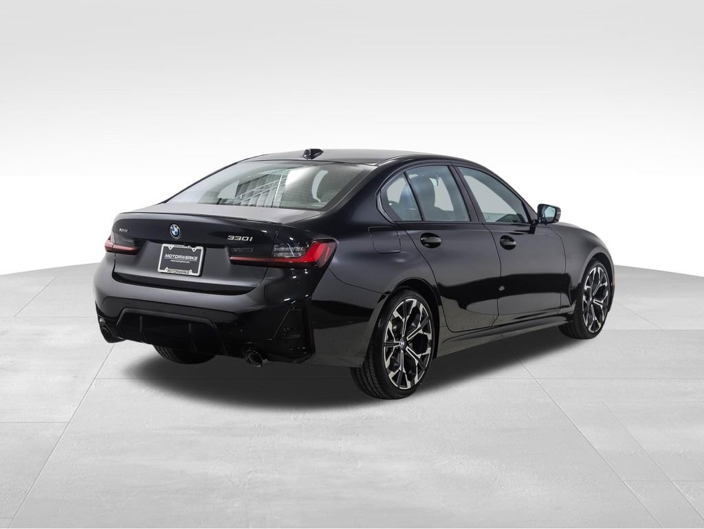 New 2026 BMW 330i xDrive Sedan w/ M Sport Package image 5