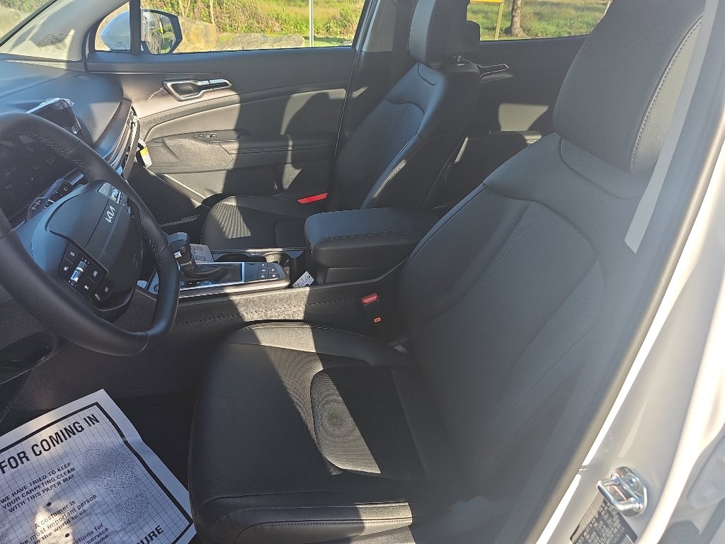 New 2026 Kia Sportage EX image 22
