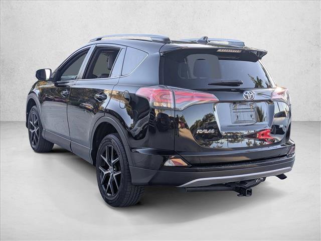 Used 2017 Toyota RAV4 SE image 7