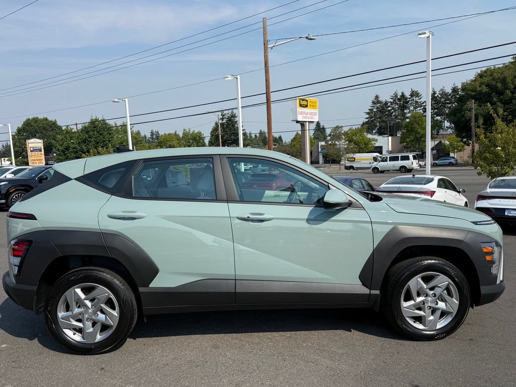 Used 2026 Hyundai Kona SE AWD/4WD image 8