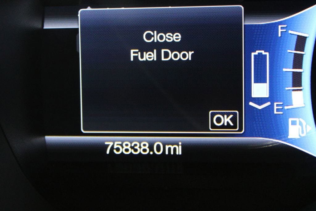 Used 2016 Ford C-MAX Energi SEL w/ Equipment Group 302A FWD image 33
