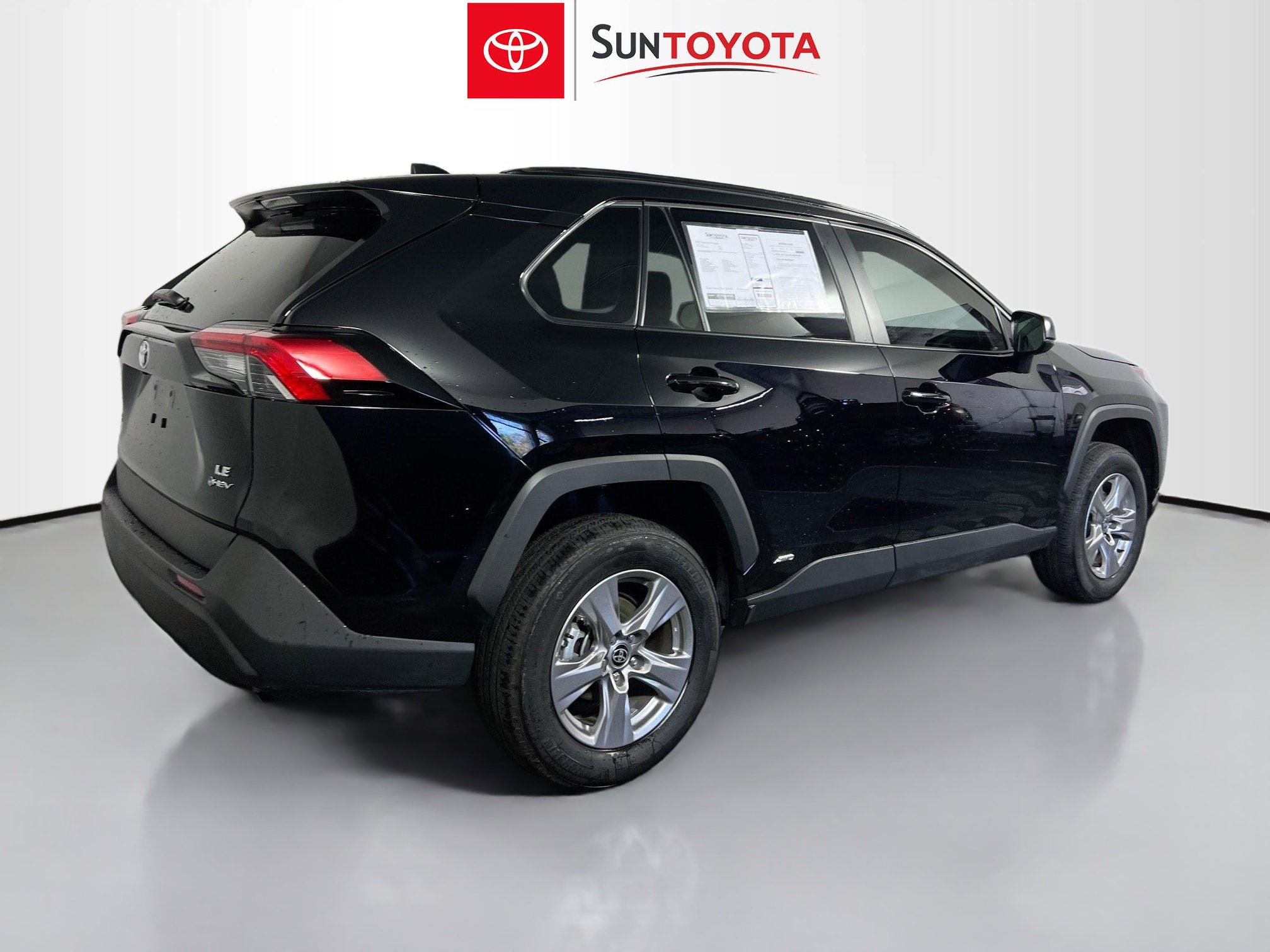 Used 2025 Toyota RAV4 LE image 4