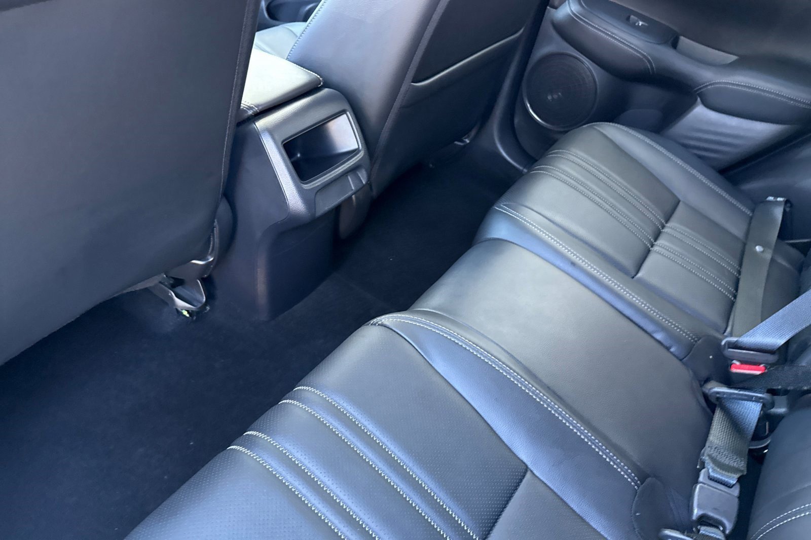 Certified 2024 Honda HR-V EX-L image 22