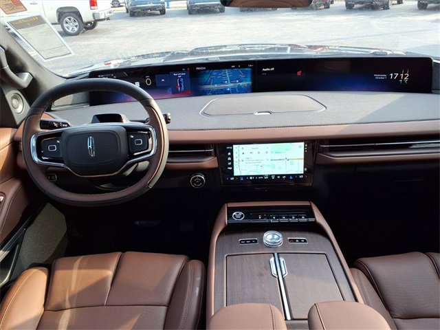 New 2025 Lincoln Navigator L Reserve image 6
